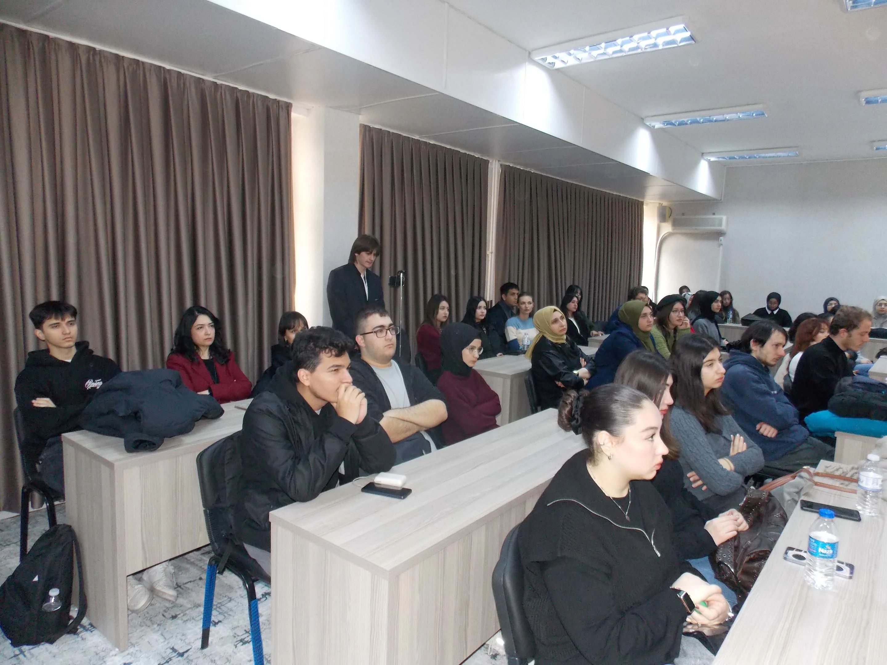 “Mevlâna’nın Günümüze Yansımaları” Konferansı Gerçekleştirildi